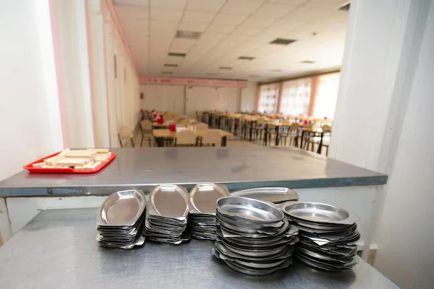 cafteria of schools maintain hygiene standards of cafeteria in schools
